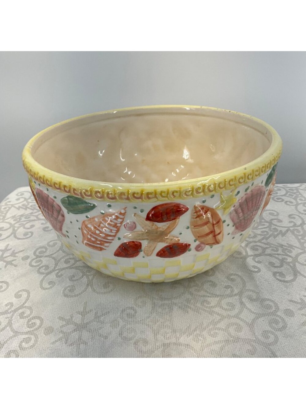 Temp-Tations By Tara Summer Shells 3 Qt Ceramic Serving Bowl Yellow Shell Patter